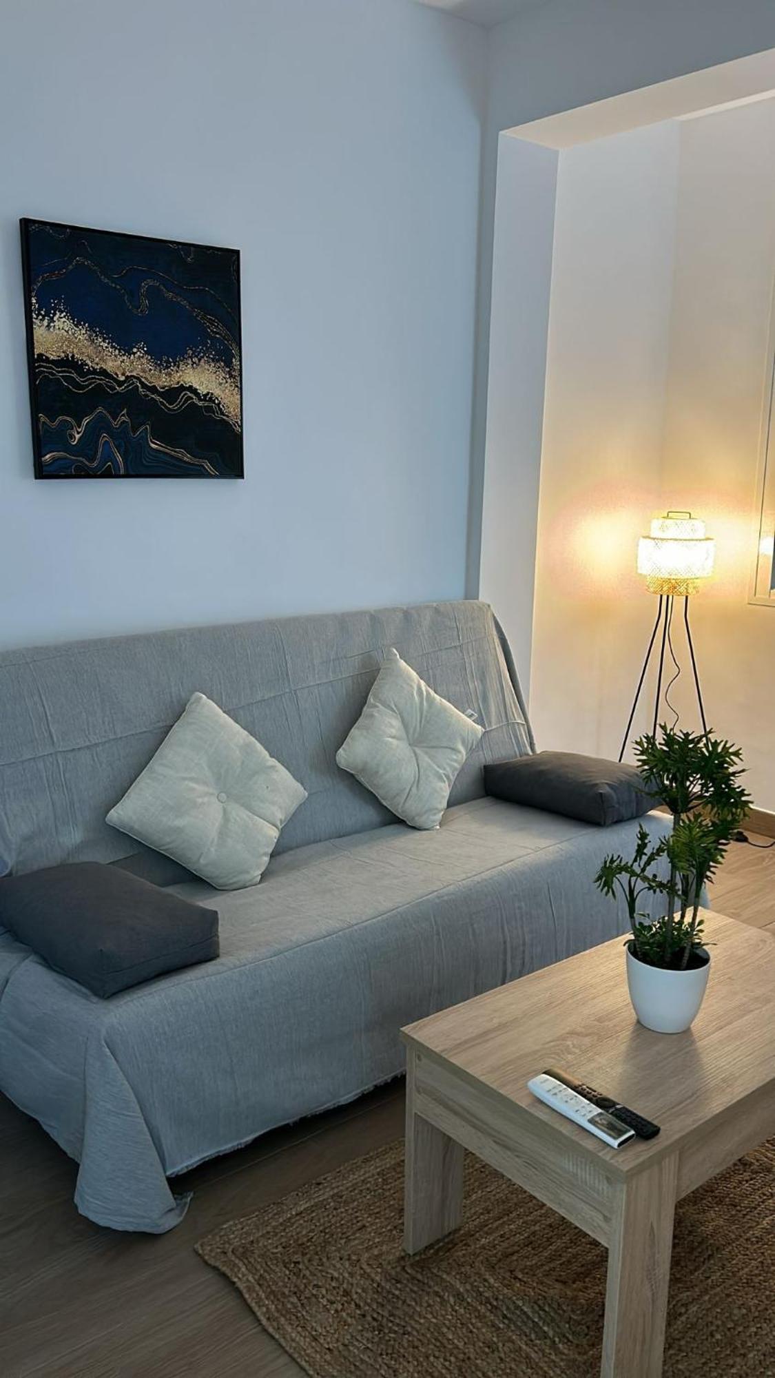 Cozy Bright In Apartment Málaga